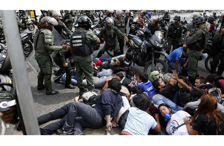 Las cifras del Foro Penal venezolano asegura que estudiantes siguen detenidos.