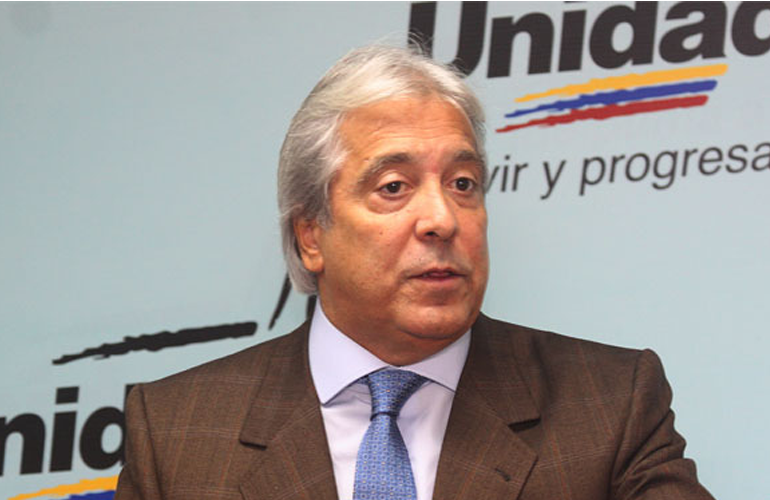 Ramón José Medina anuncia su dimisión al cargo como secretario ejecutivo adjunto de la MUD.