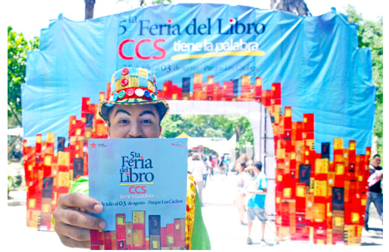 La V Feria del Libro seguirá hasta el 10 de agosto/ Foto cortesía de aporrea