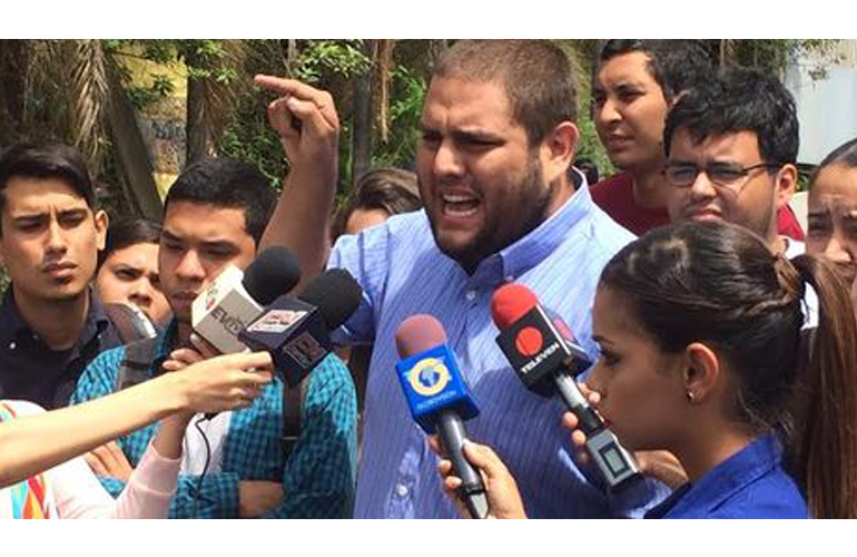 Estudiantes exigen evaluar estado de salud de jóvenes detenidos en el SEBIN/Foto cortesía de EL Nacional