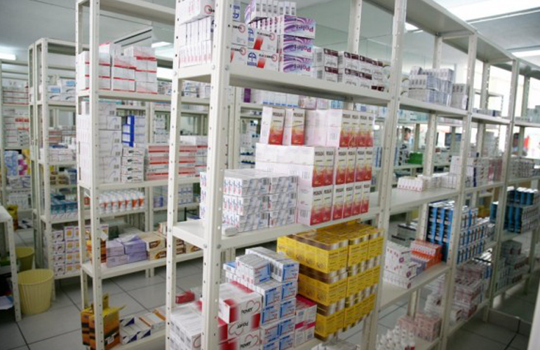 Federación Farmacéutica exige política de emergencia para el sector