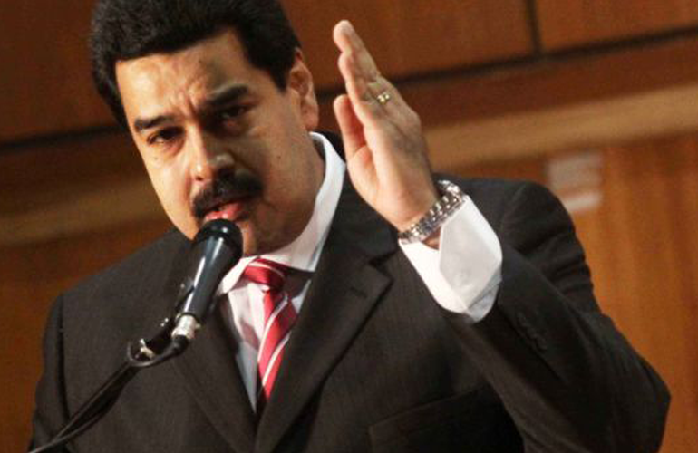 Maduro informó el establecimiento de comisiones estadales anticontrabando.