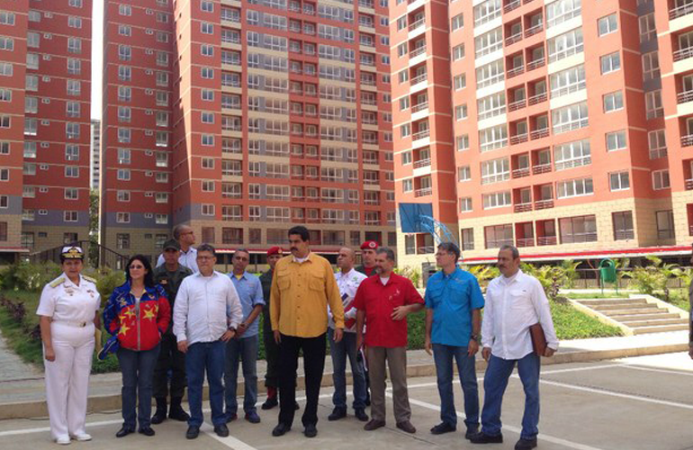 Gobierno entrega 760 viviendas de Ciudad Tiuna