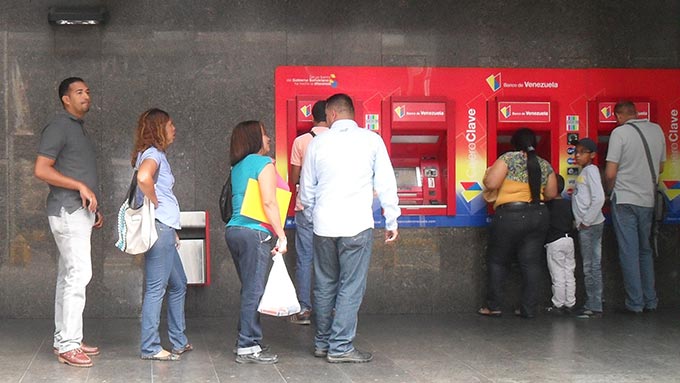 Escasez de billetes en lso cajeros automáticos