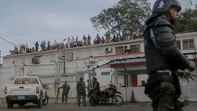 Hacinamiento en cárceles venezolanas supera el 190%
