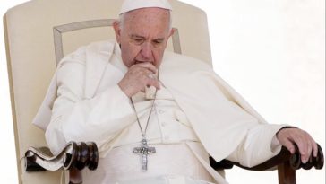 El papa recibe a los obispos venezolanos para tratar la crisis del país
